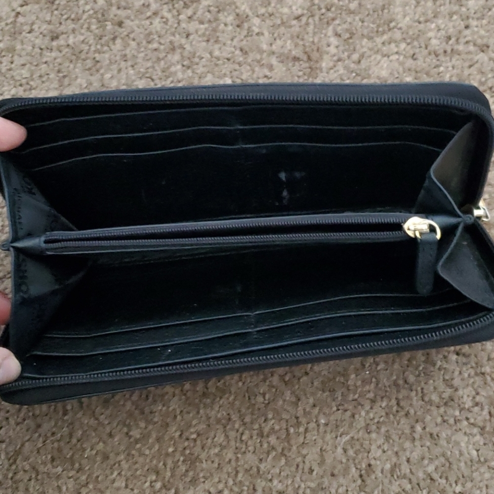 Wallet - Picture 3 of 6